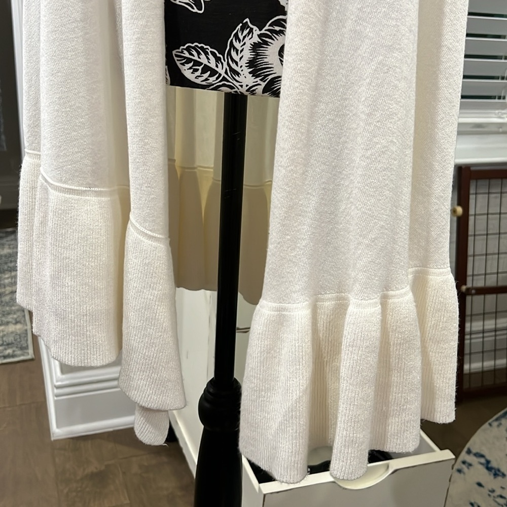 The Limited Ivory Sleeveless Ruffle Duster Cardigan Lightweight Open Front M - Picture 6 of 9